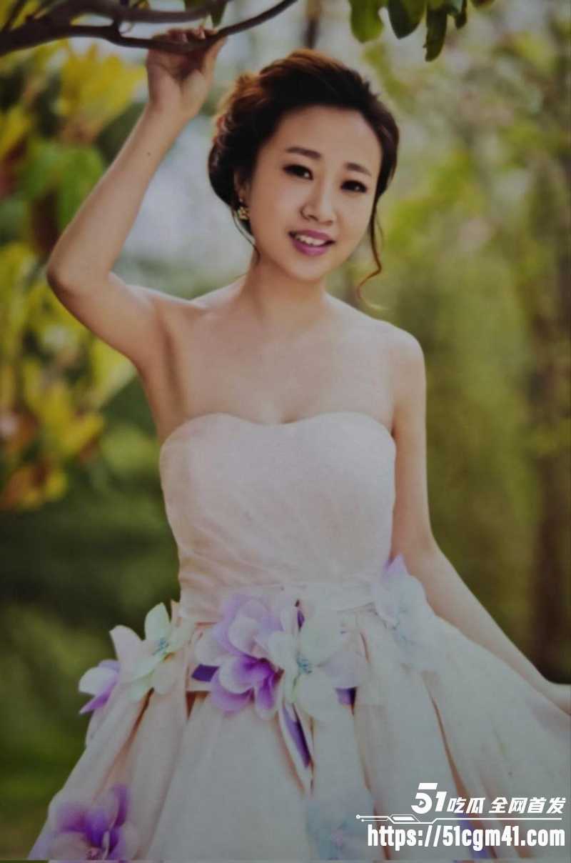 郑州35岁极品淫妻小骚 郑州35岁极品淫妻小骚