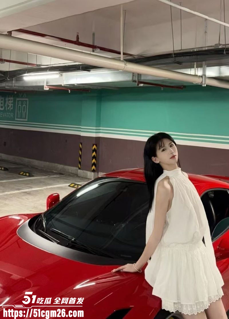 黑丝大学生许梦寒遭大叔调教 3