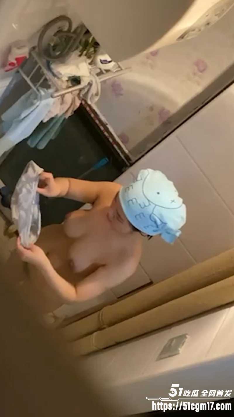 夏溪遥租房被偷拍5