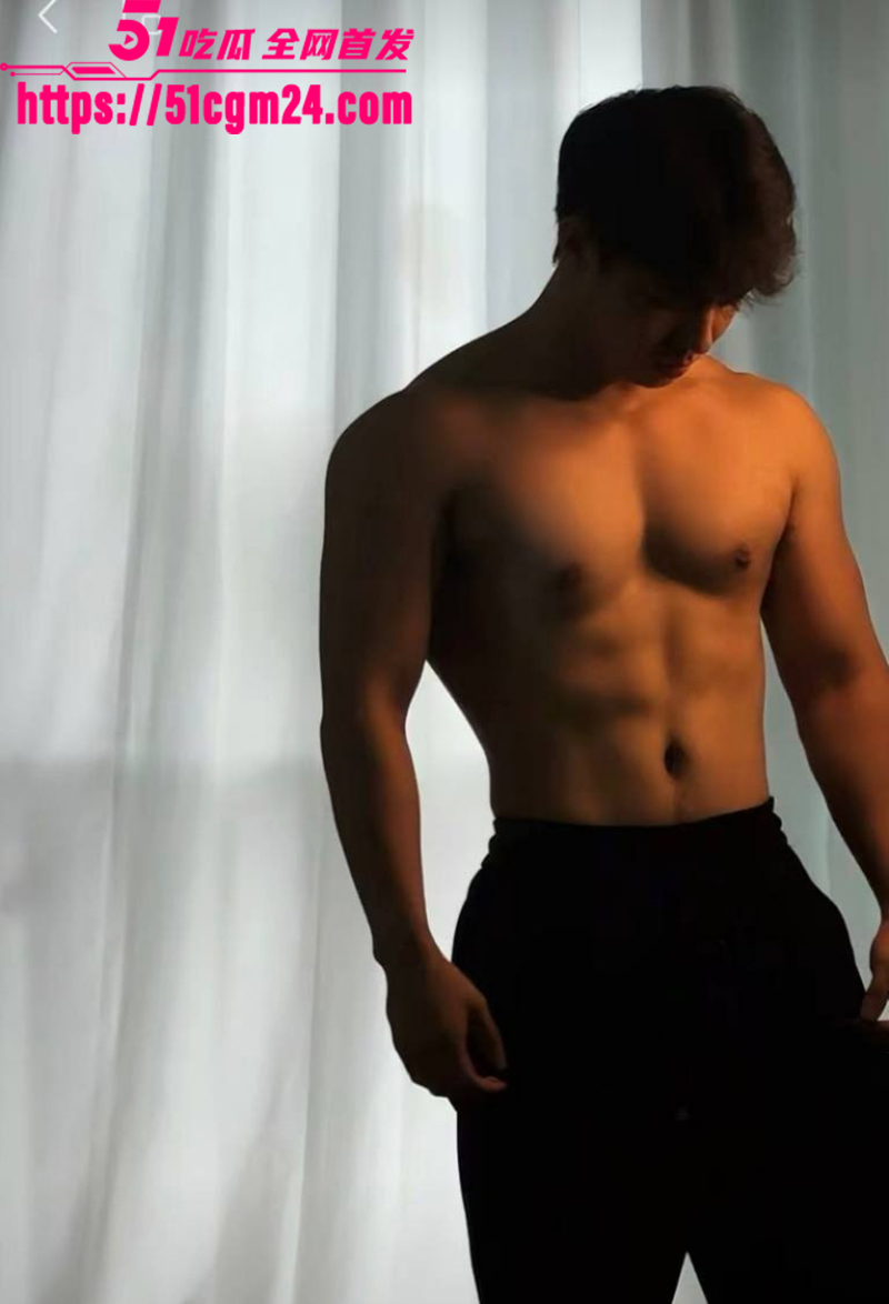 肌肉网红金天龙 玩被曝光 5 拷贝