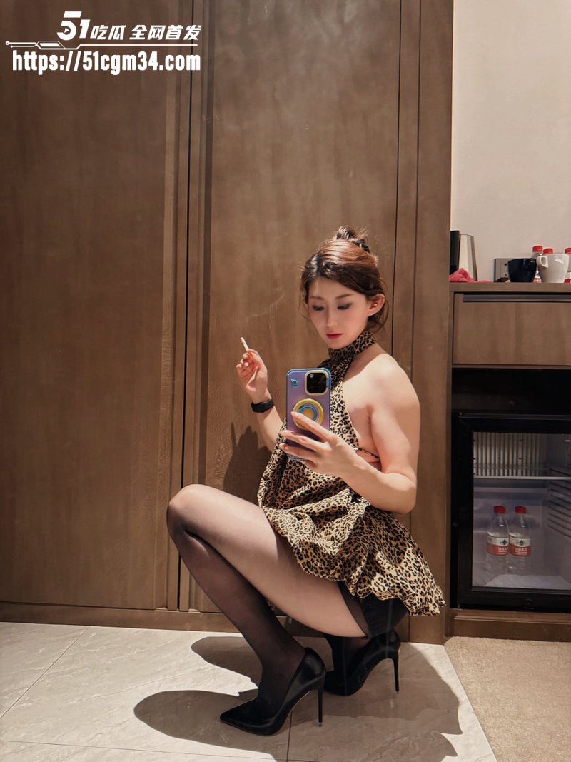 高颜御姐 八月女神 调教合集来袭 1 高颜御姐 八月女神 调教合集来袭 1