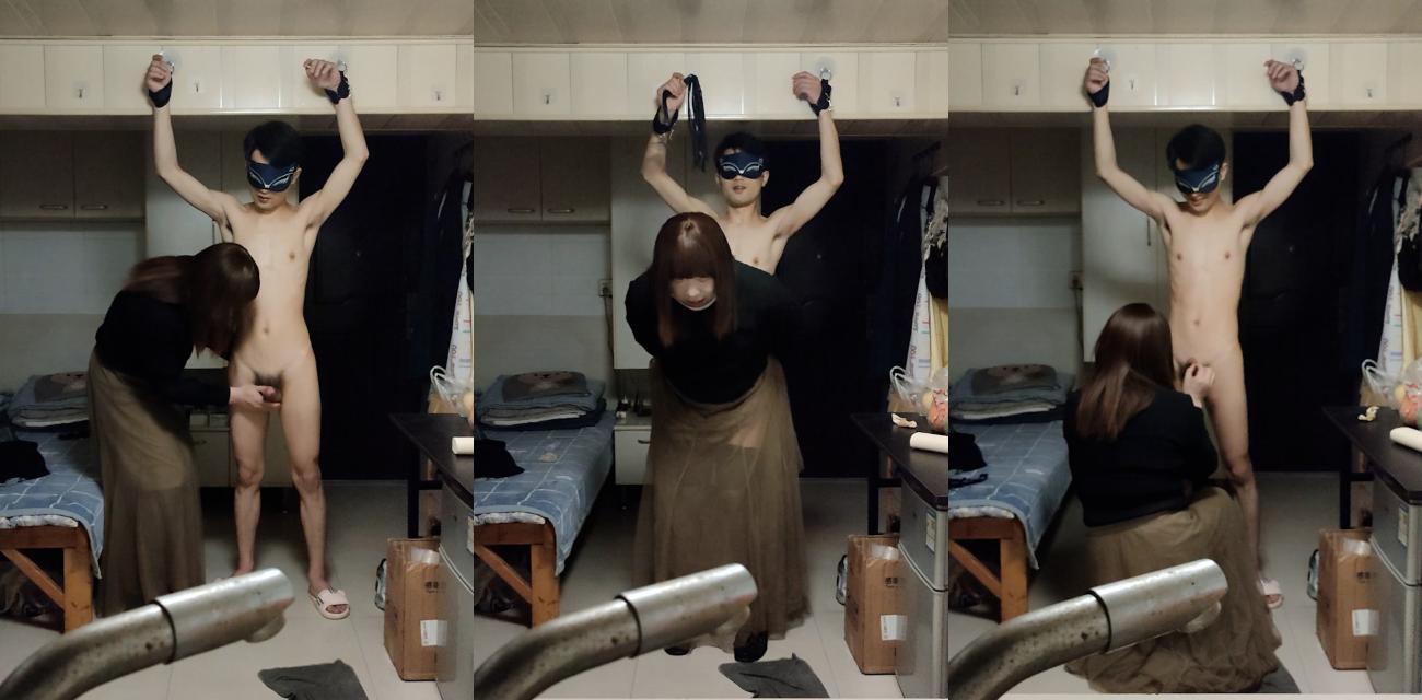 南京红姐事件最炸裂红姐化身SM女王教皮鞭小伙.jpg