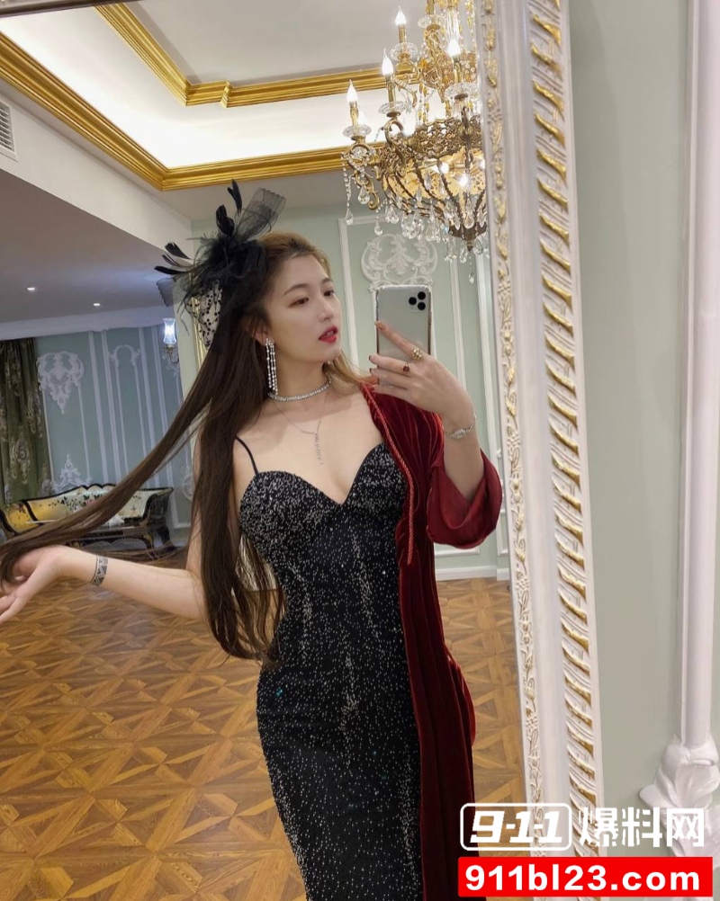 百万粉珠宝女博主控诉丈夫出轨女助理 49