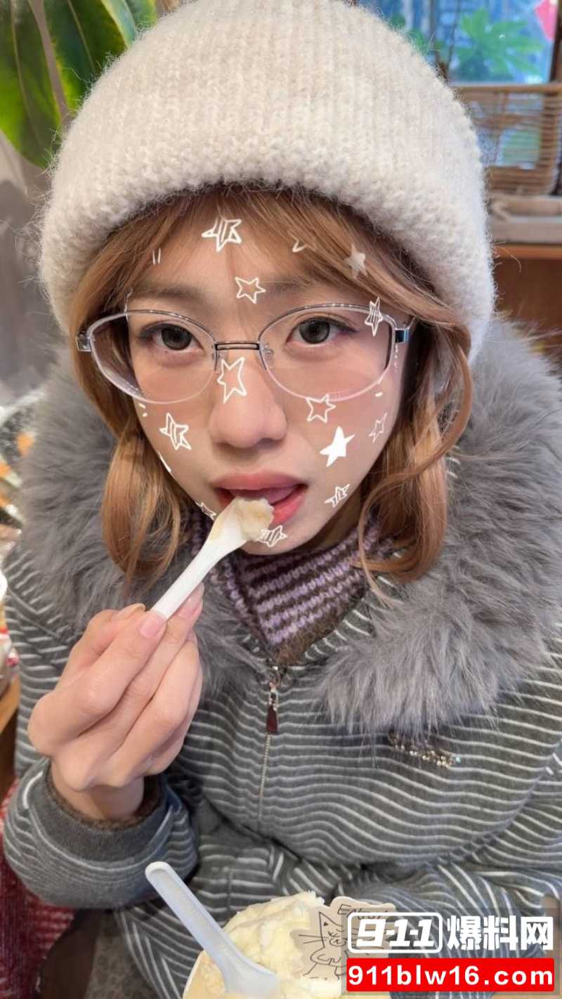 上海超嫩眼镜妹和男友恋爱五年 23