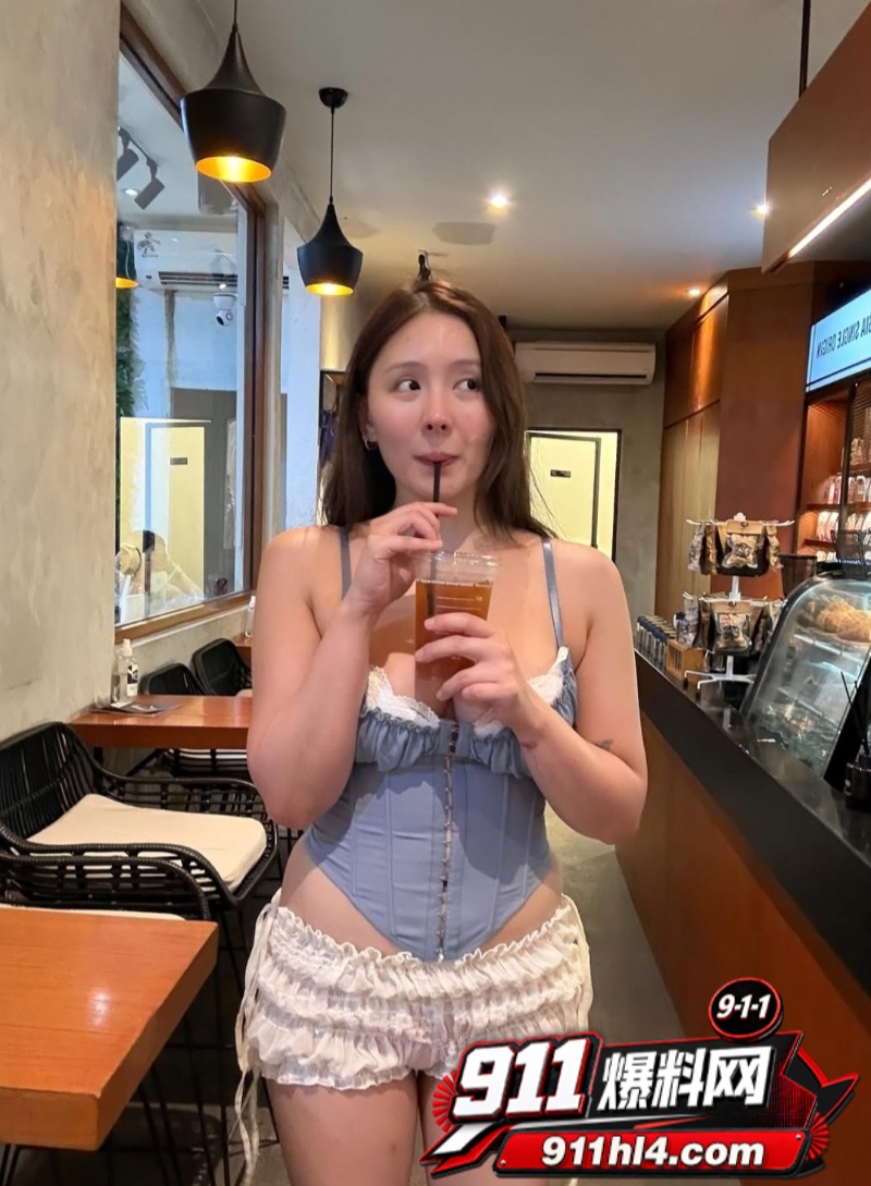 高颜值巨乳模特儿与金主私拍性爱合集流出3 高颜值巨乳模特儿与金主私拍性爱合集流出3