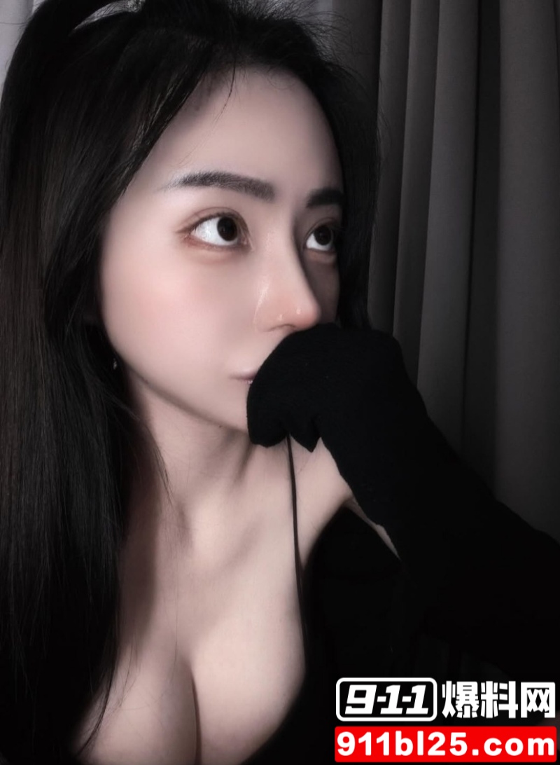 IG高颜巨乳嫩妹 jie.e2 22