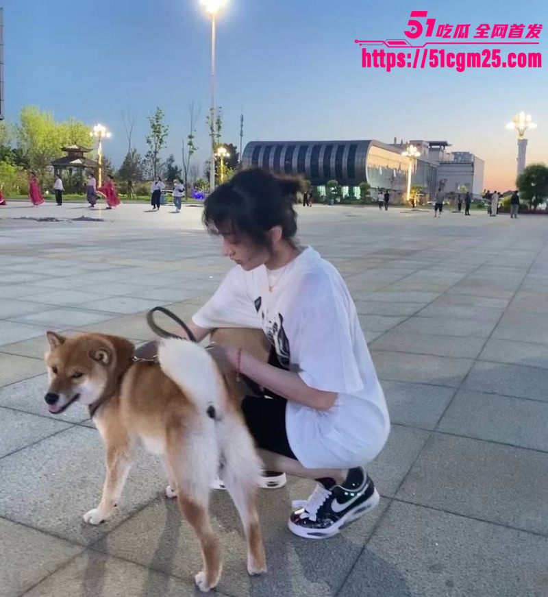 气质少妇约炮猛男私拍 4