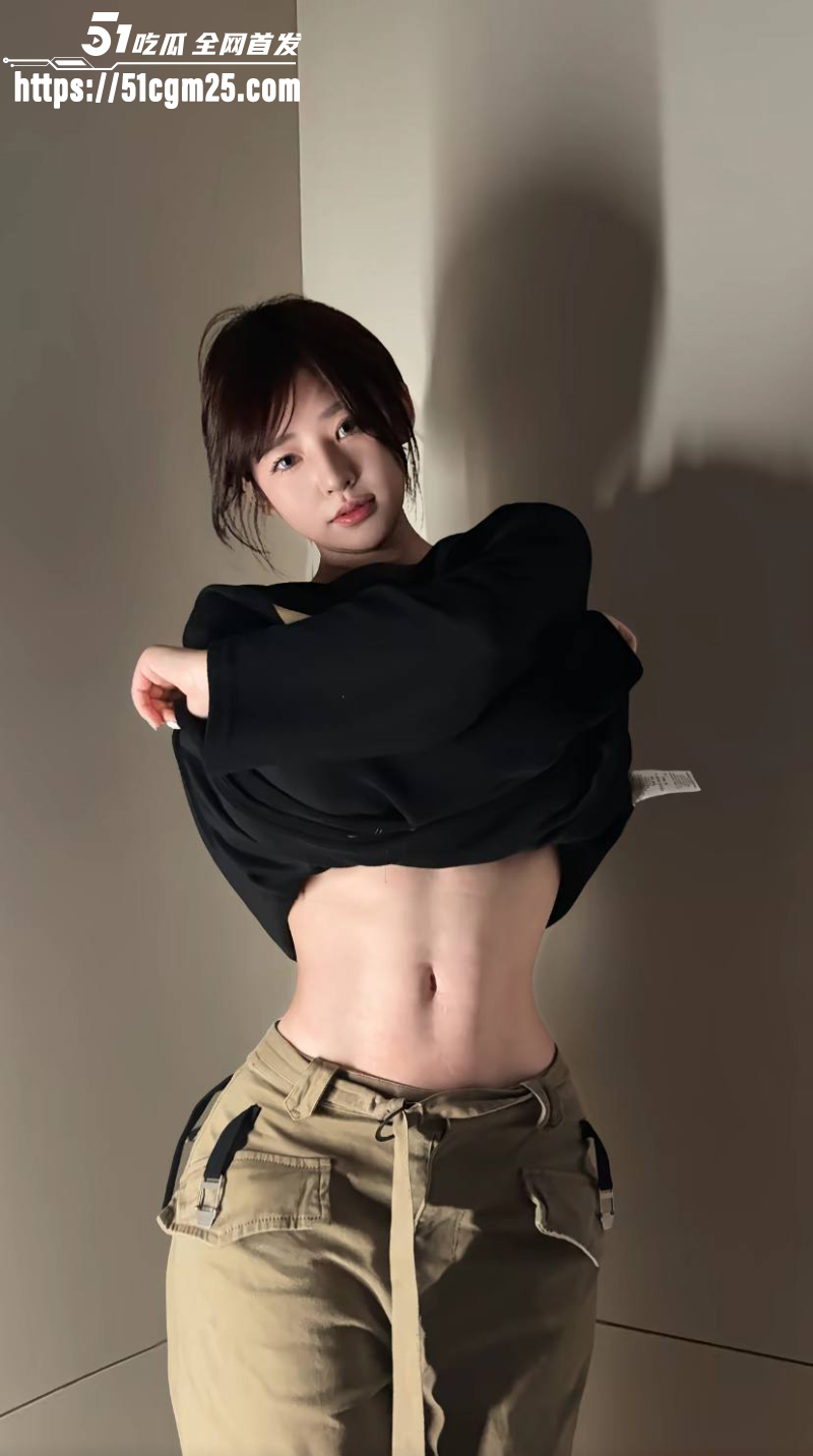 王思聪前女友黄一鸣 再爆大瓜！ 2