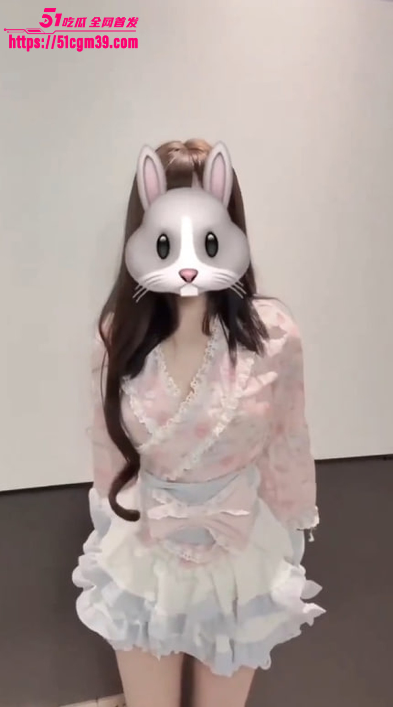 美乳网红 鱼呼呼 定制福利合集 5 美乳网红 鱼呼呼 定制福利合集 5