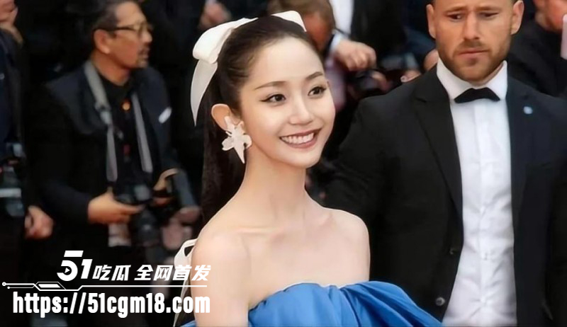 万千惠拿裸照当婚礼迎宾照015