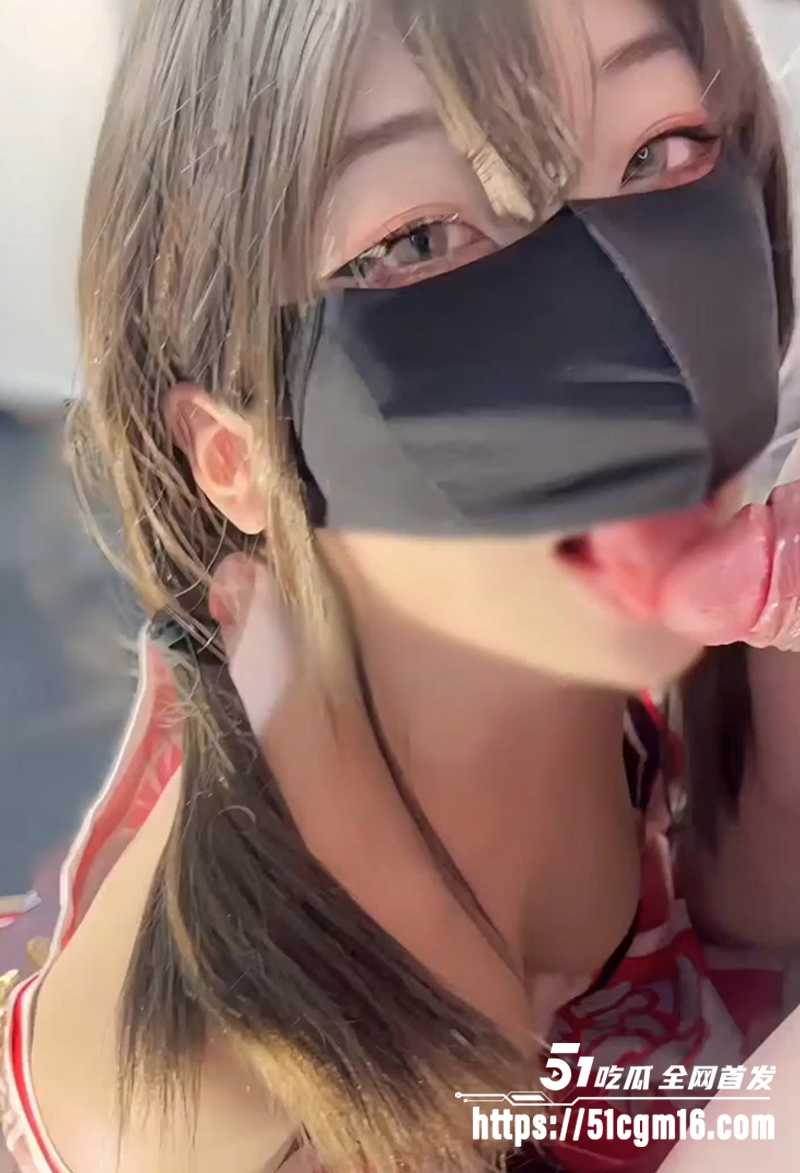 极品反差少女星十三COS原神胡桃口交视频流出1拷贝