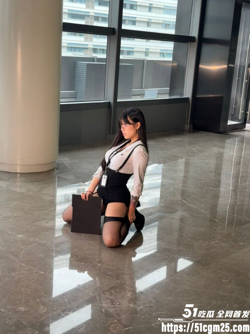 早年下海博主卯哥抖音卖逼模事件 3