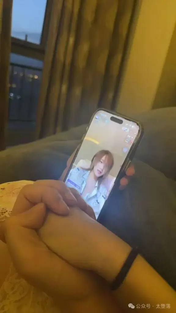 抖音英雄王被锤渣男后续男主放出硬核记录回怼