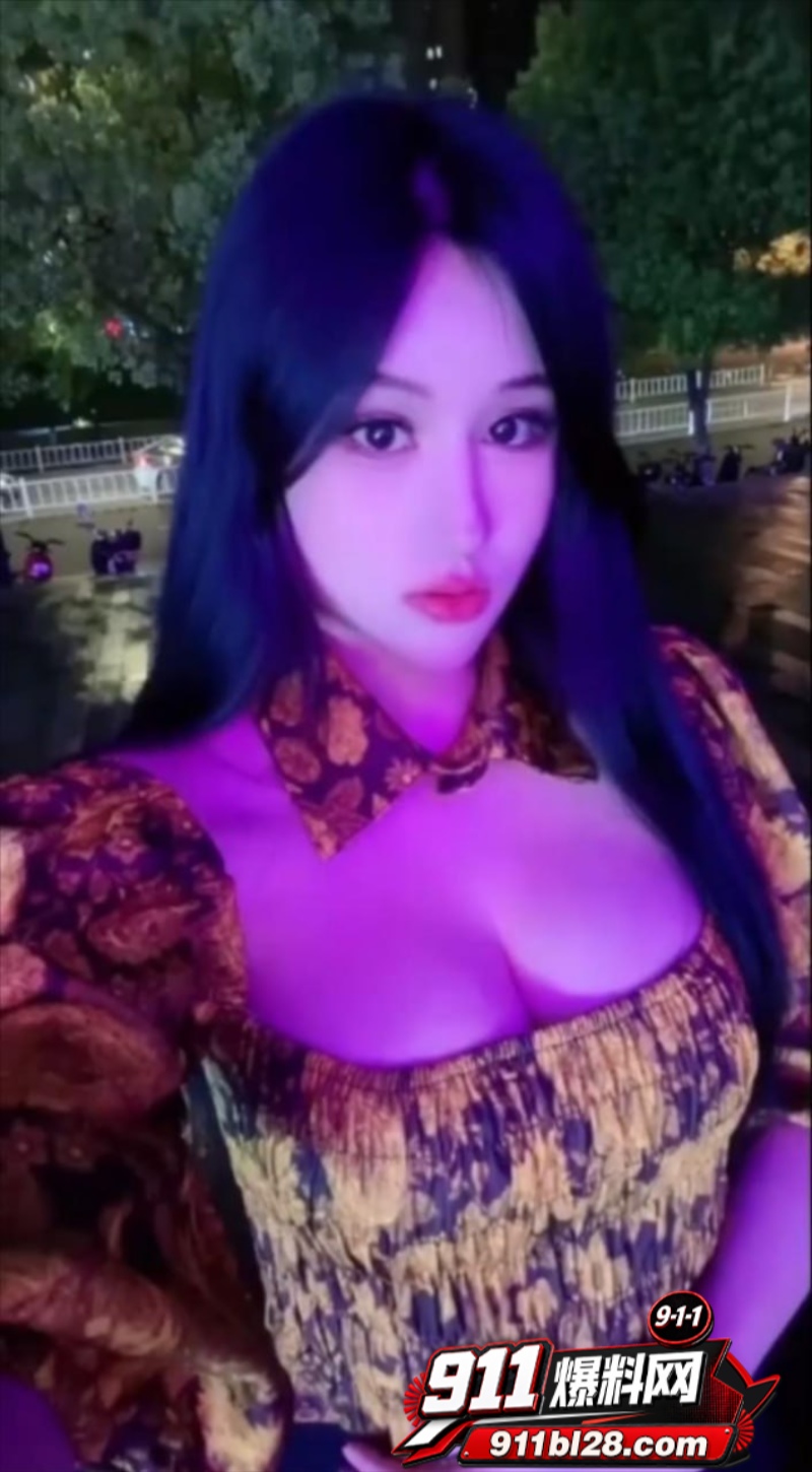 横店十八线演员大蜜蜜 33