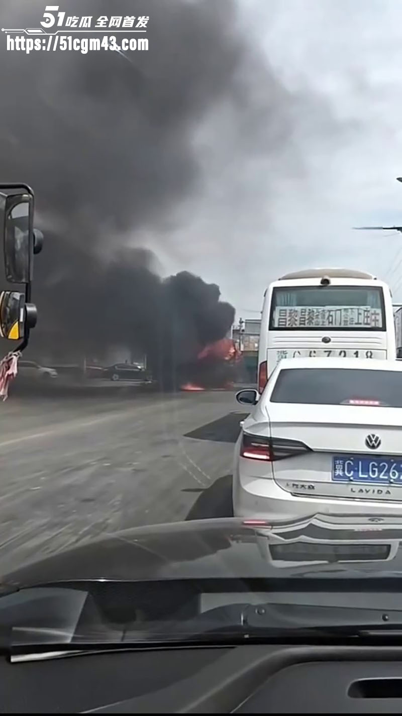 秦皇岛昌黎九龙山十字路口渣土车碾压母女2亡2 秦皇岛昌黎九龙山十字路口渣土车碾压母女2亡2