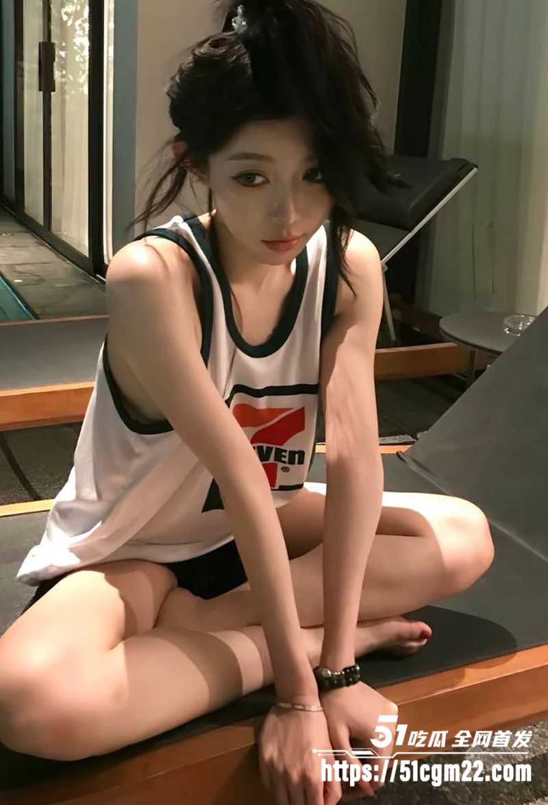 千万粉丝大网红 小伊伊出轨被曝光 7 拷贝