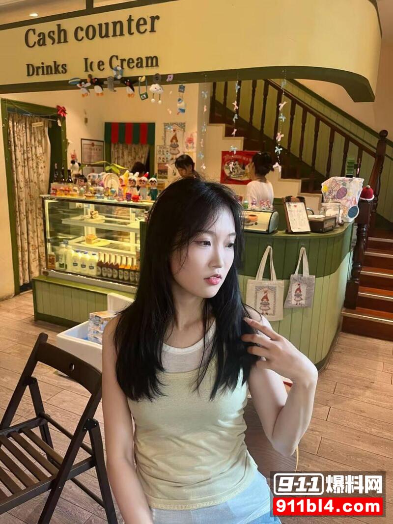 周羽彤调教深喉 7 周羽彤调教深喉 7
