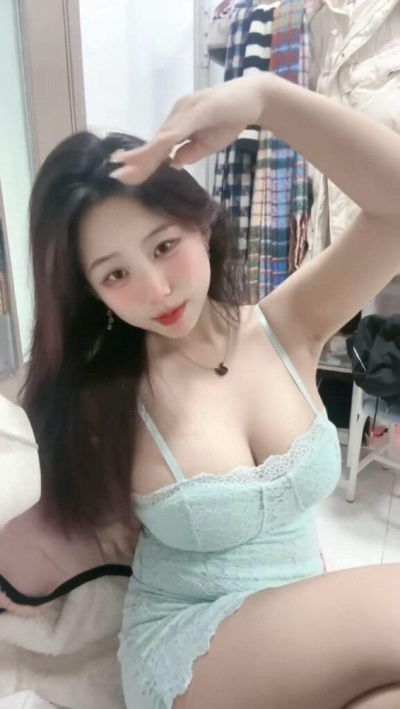 65万粉丝抖音网红小云同学1v1裸聊被曝删号跑路