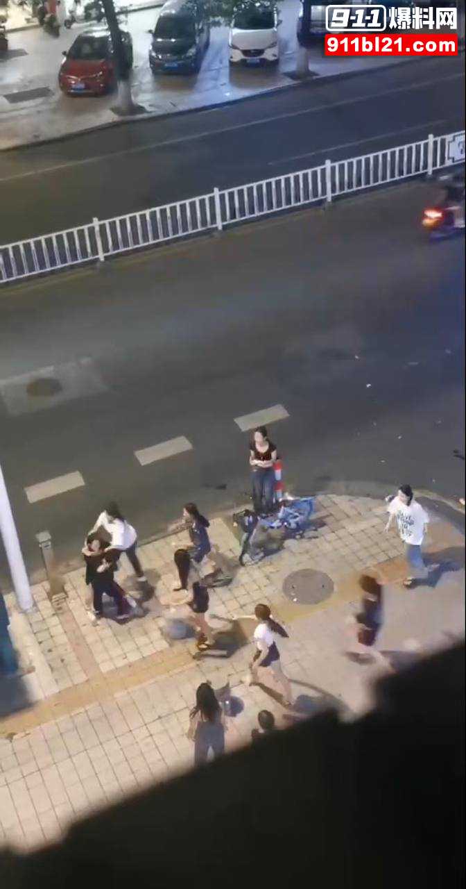 精神小妹8 精神小妹8