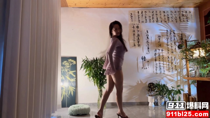 高颜巨乳尤物 meowLili 3 高颜巨乳尤物 meowLili 3