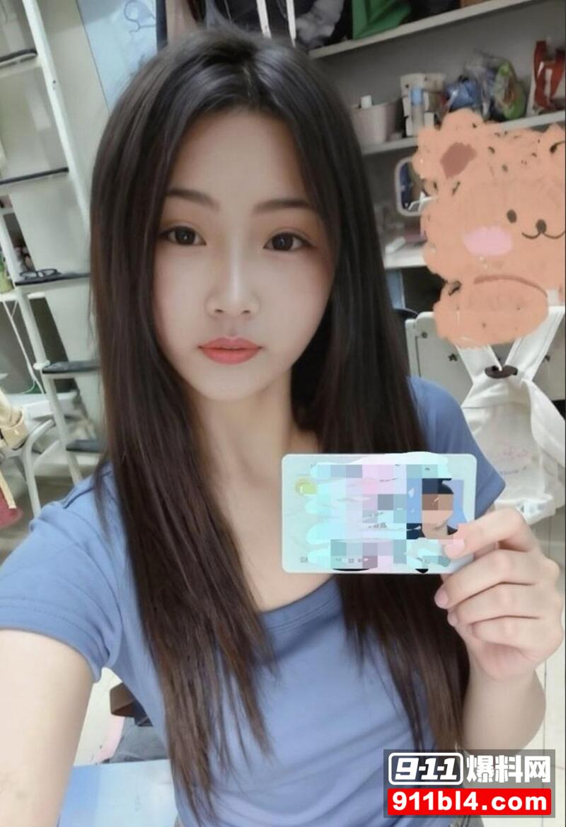 林潇潇假屌自慰 1