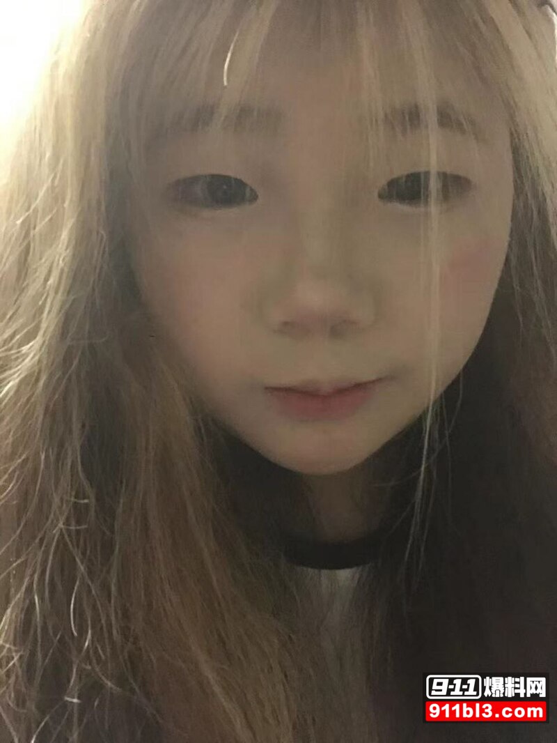 吴莹莹巨乳口爆 5