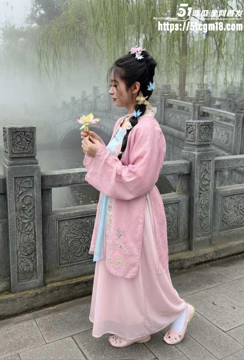 86384007101e4cd380e972ab6ff85275副本99