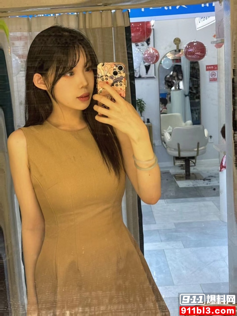 高颜极品身材女销售 王家茹  24