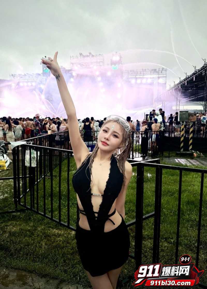 小网美dunn.eng与前男友露脸自拍做爱视频曝光2