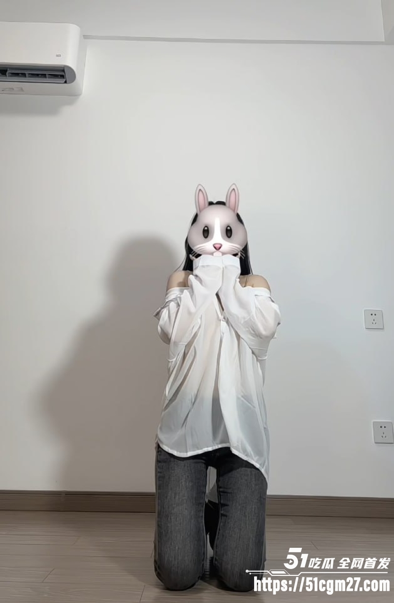 新晋裸舞女神蚊子1