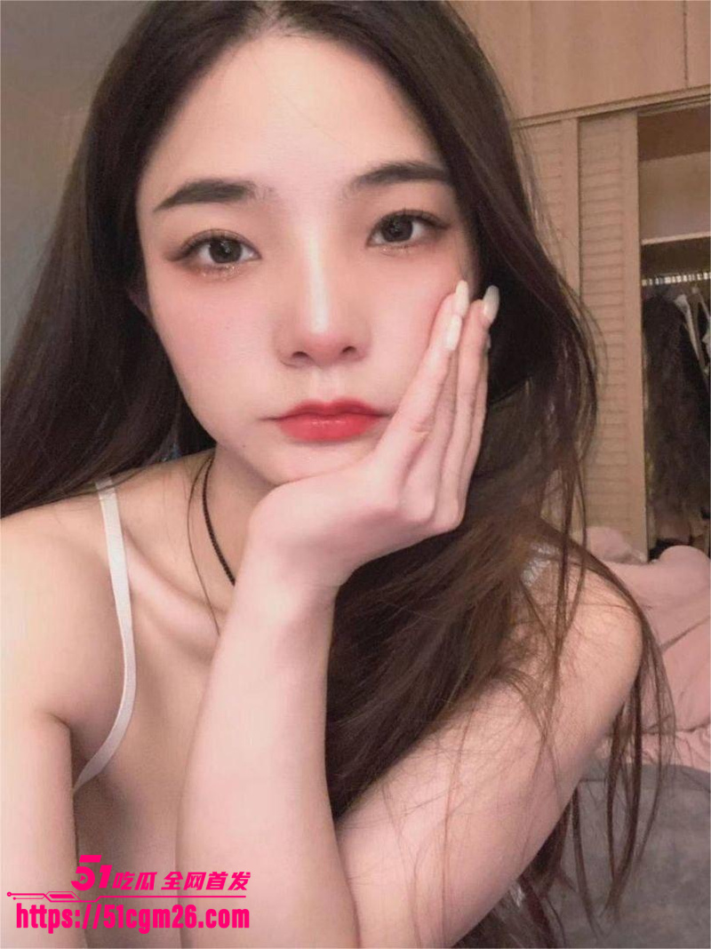 校花女神遭金主调教私拍 1