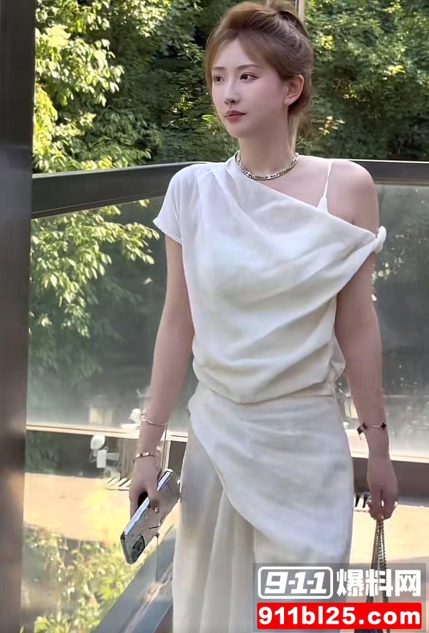 刘姜胜男23 刘姜胜男23