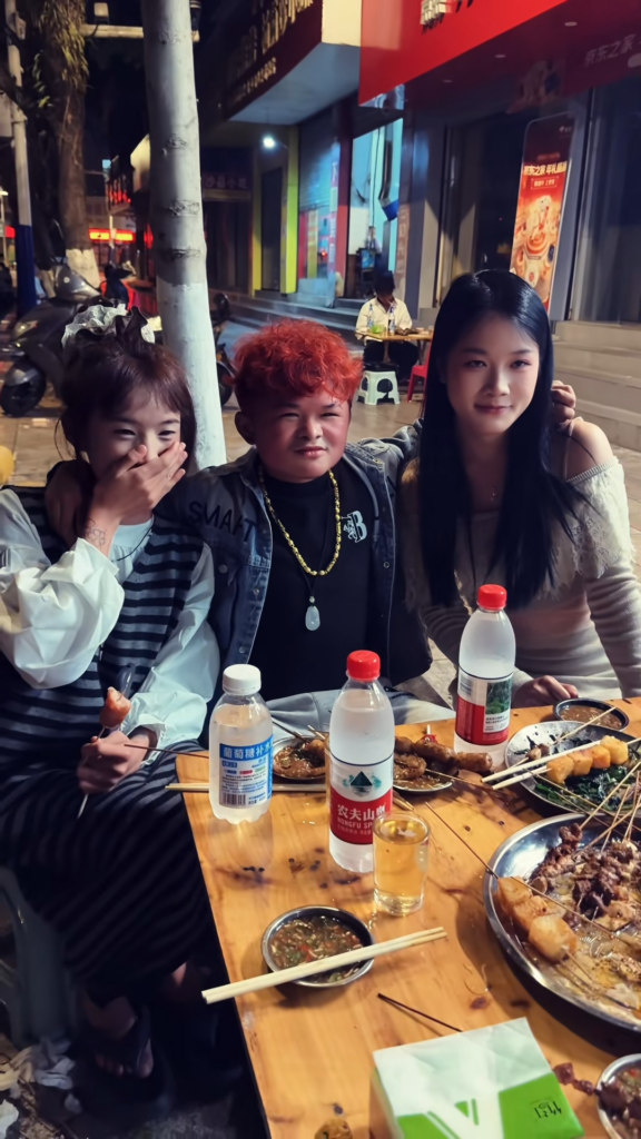 36万粉丝抖音网红小马云范小勤遛鸟事件54秒视频完整版