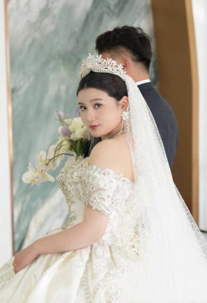 60万粉丝抖音网红张泡泡准新娘被挖黑历史18分下海视频曝光