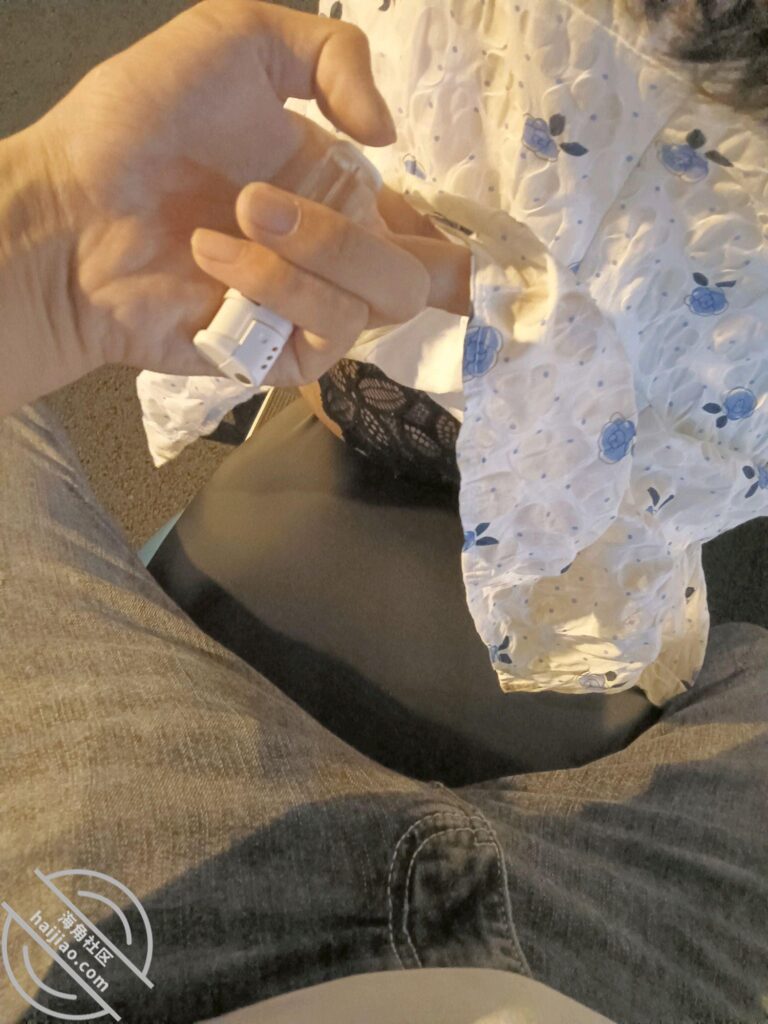 [长篇连载:我的龙凤胎妹妹]每天穿个睡衣在我面前晃实在扛不住了-来自海角社区的真实故事经历