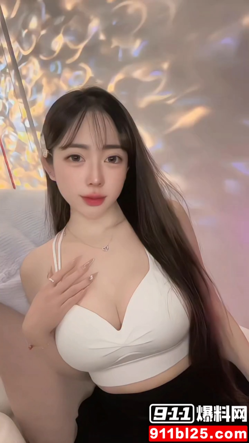 IG高颜巨乳嫩妹 jie.e2 8