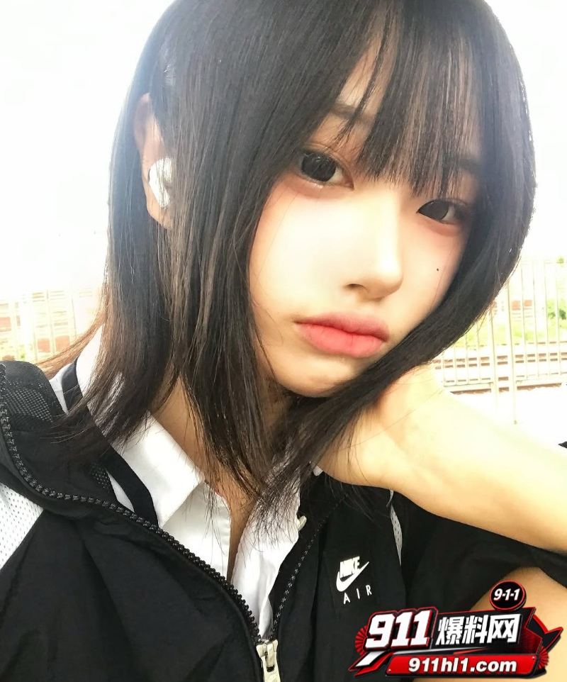 IG3万粉高颜短发妹 11