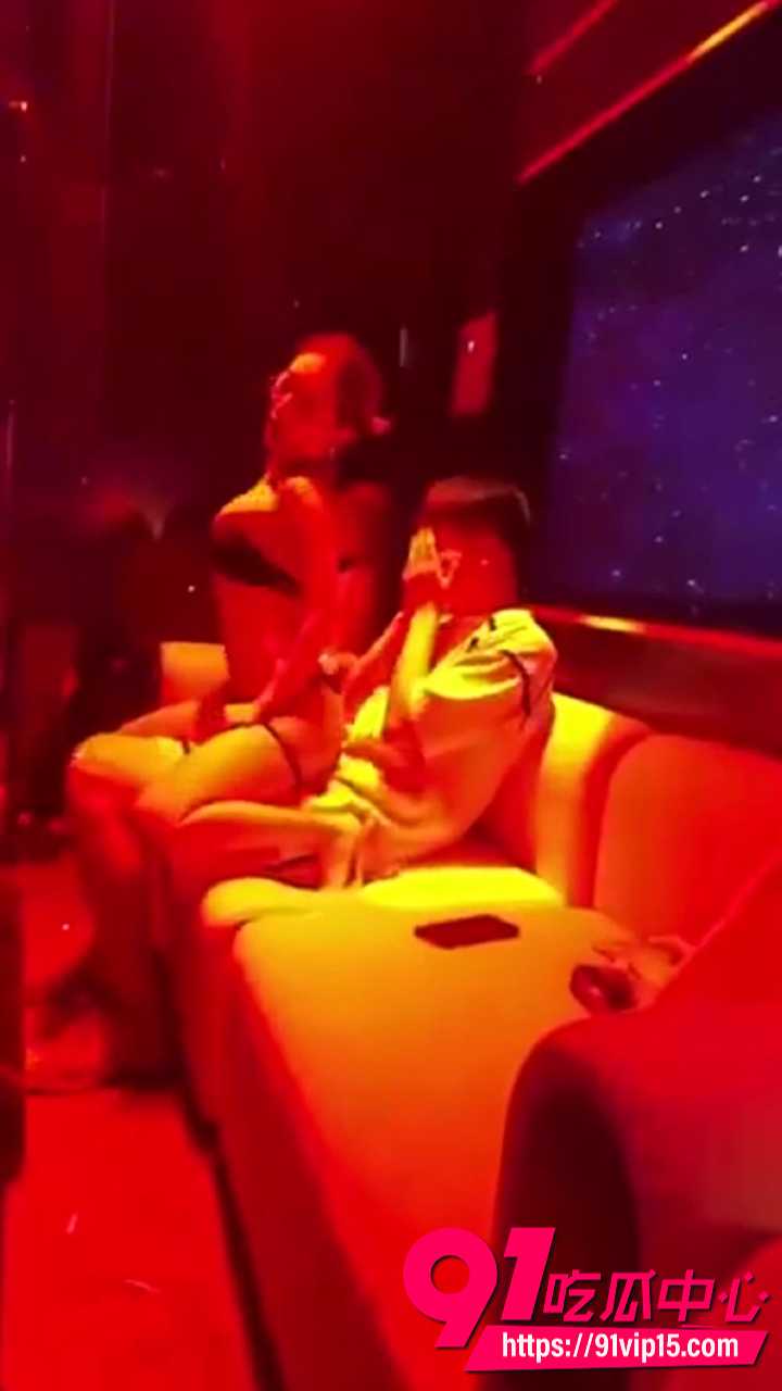 商K嫩模小姐姐贴脸裸舞9