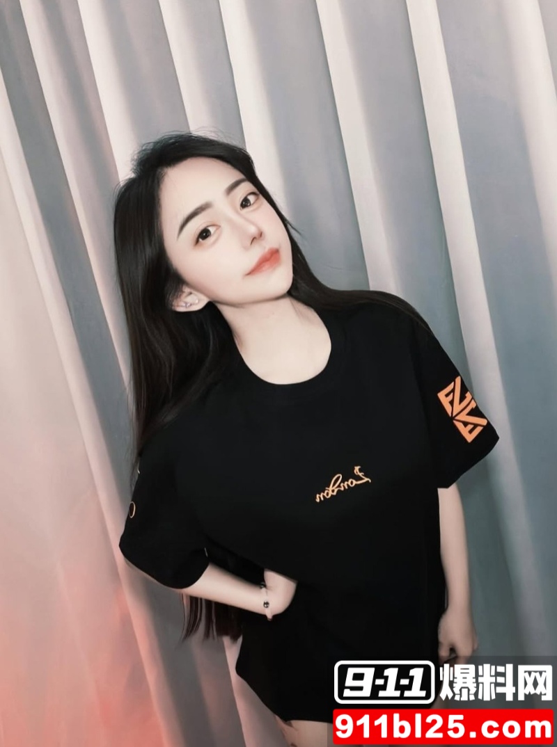 IG高颜巨乳嫩妹 jie.e2 12