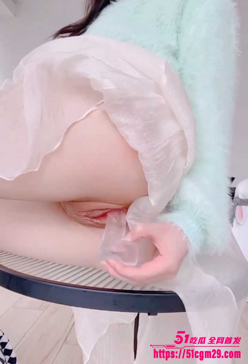福利姬芋圆呀呀超火福利视频流出 7 拷贝 福利姬芋圆呀呀超火福利视频流出 7 拷贝