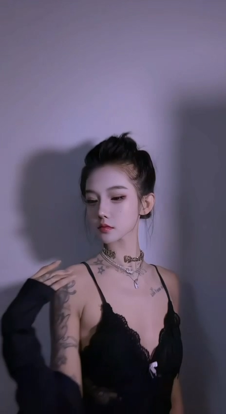 8玩粉丝抖音网红七七大魔王自曝柬埔寨下海福利视频外流