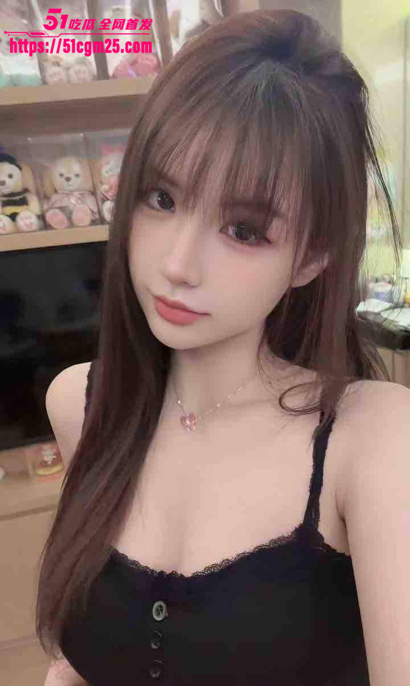 推特白虎福利姬 双穴齐插自慰 3