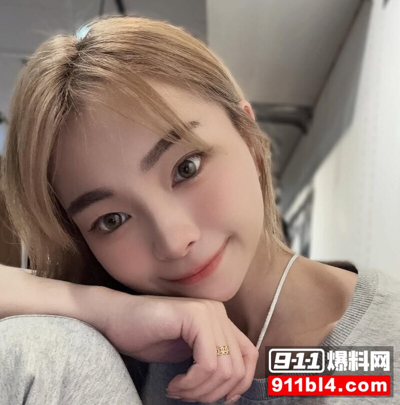 子欣露脸口交 6