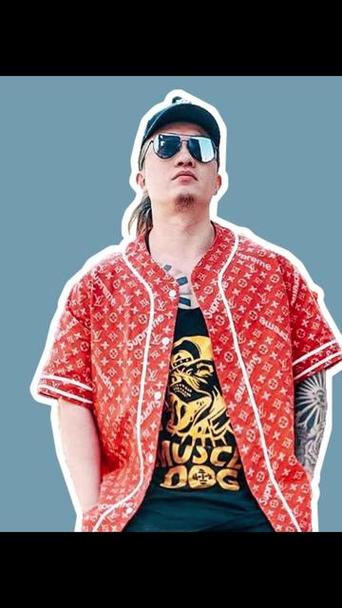 千万粉丝抖音网红李二狗全女聚会内部视频流出