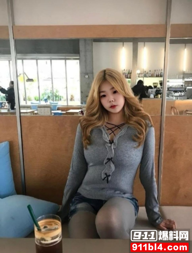 浙江白虎巨乳嫩妹周霞 19