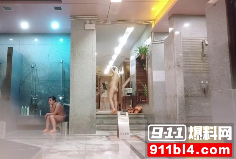 顶级反差女神 偷拍洗浴9 顶级反差女神 偷拍洗浴9