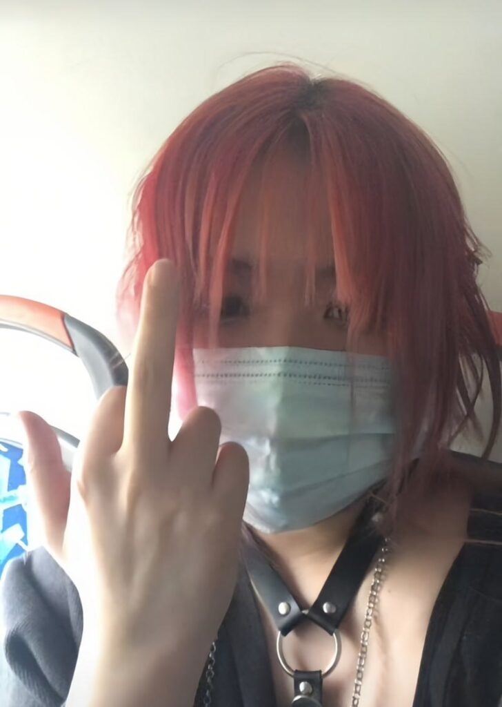 青梅竹马不敌小三匈前二两抖音网红冰冻大狗实锤男友出轨艹粉
