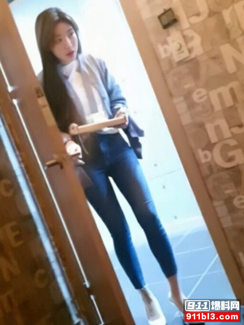 偷拍江南口爆店 2