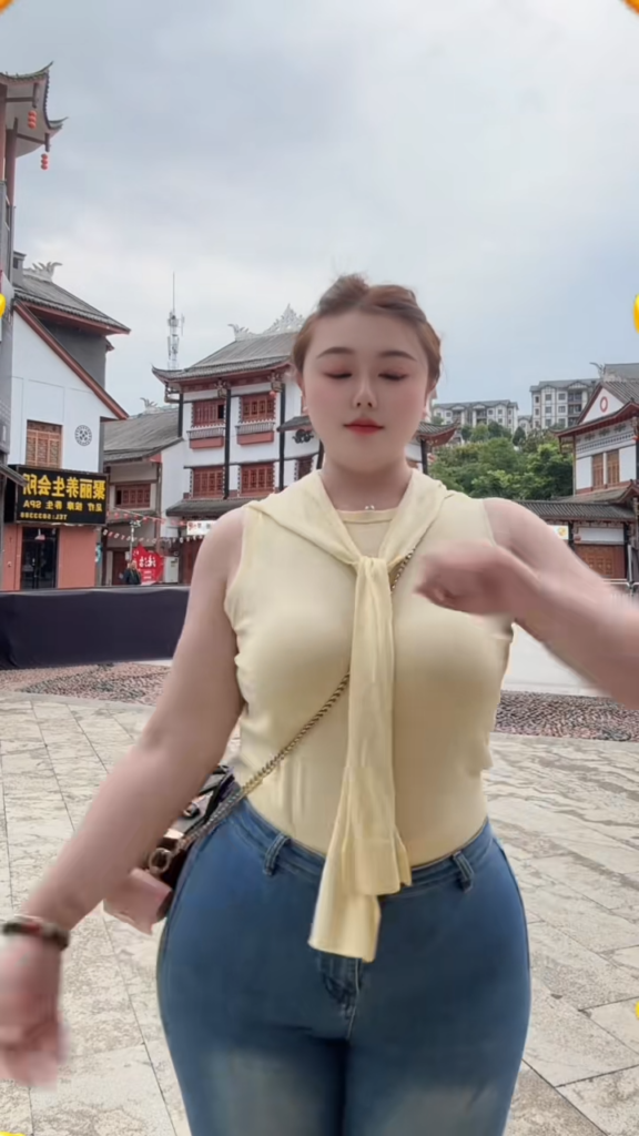48万粉丝抖音bbw网红Christina璐璐滤镜破碎下海私拍视频流出