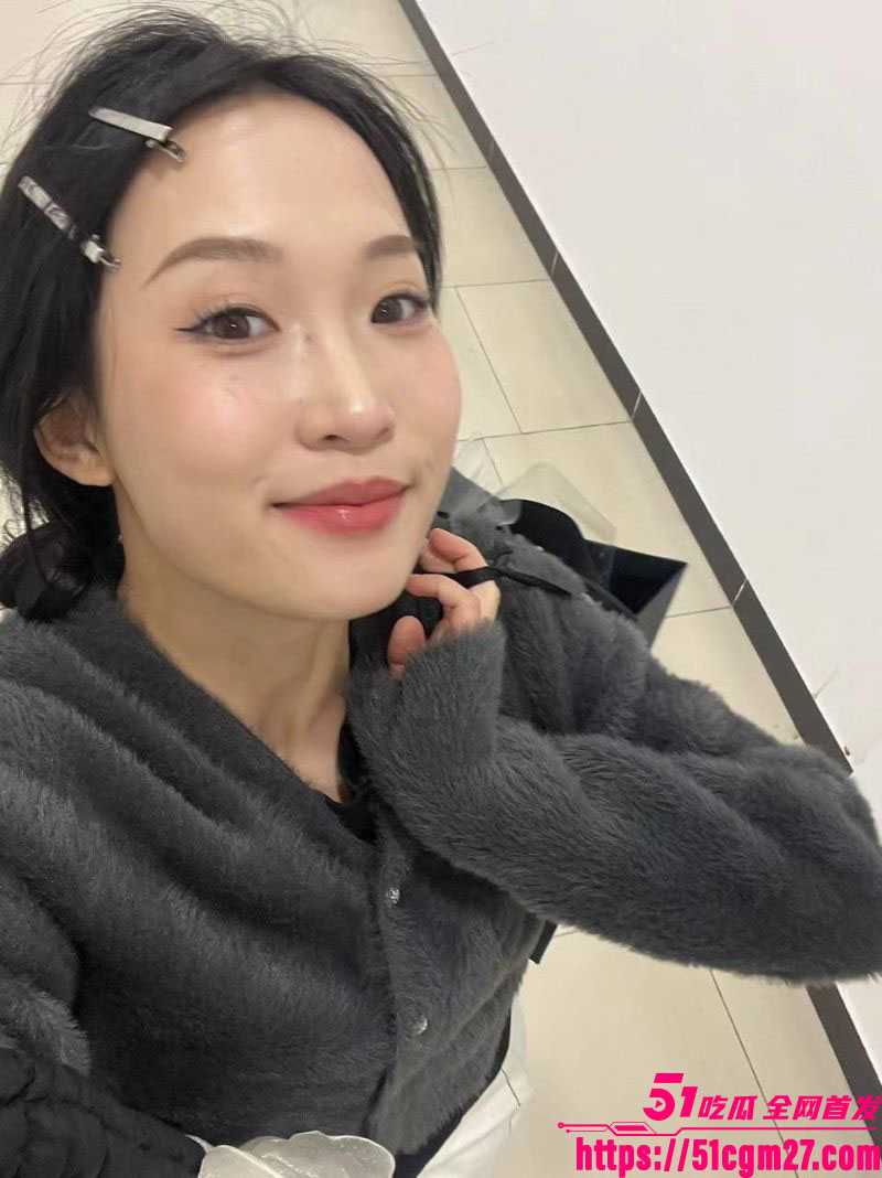 四川极品反差妹王欣冉惨遭曝光 1